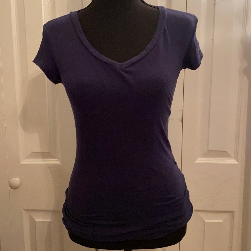 Free bird | women’s top | v-neck top | navy blue | small